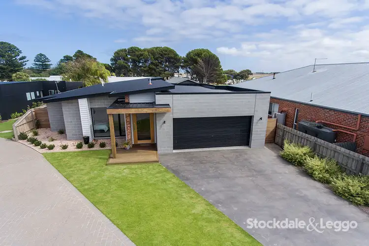 19 Baden Powell Drive, Port Fairy VIC 3284