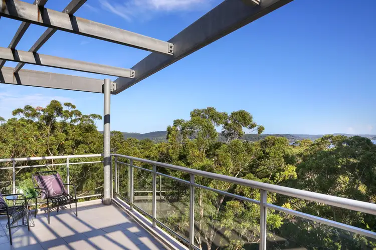 472/80 John Whiteway Drive, Gosford NSW 2250