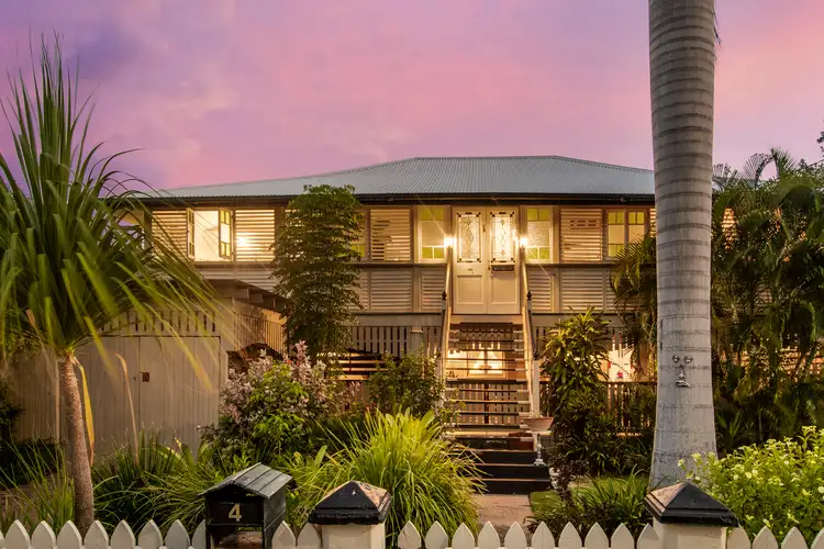 4 Hughes Street, Hermit Park QLD 4812