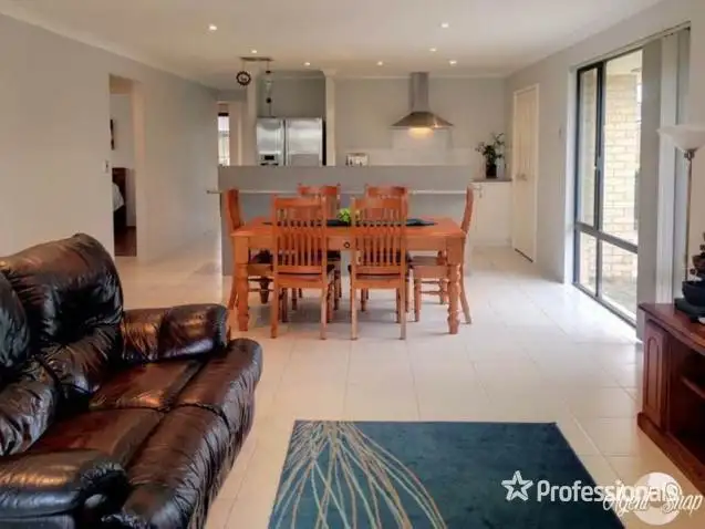 Fourth view of Homely house listing, 15 Dressage Green, Baldivis WA 6171
