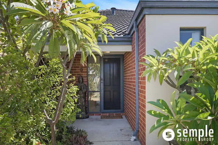 Third view of Homely house listing, 8 Bee Eater Link, Beeliar WA 6164