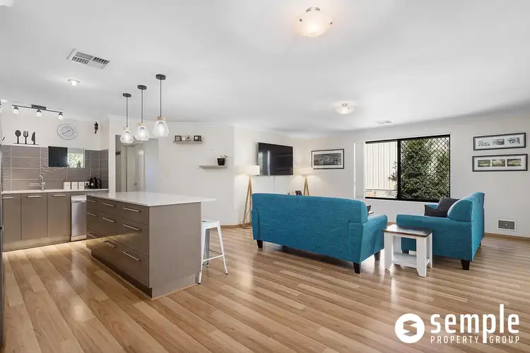 Sixth view of Homely house listing, 8 Bee Eater Link, Beeliar WA 6164