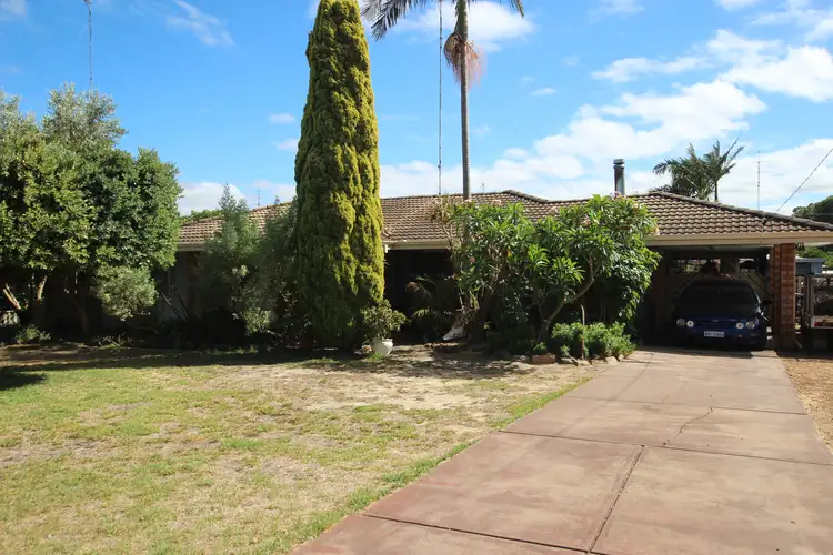 6 Hawksley Drive, Waroona WA 6215