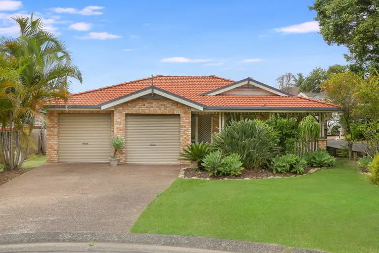5 Parry Place, Point Clare NSW 2250