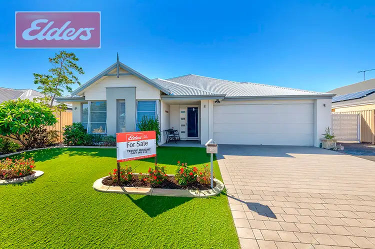 20 Peninsula Lakes Drive, Eaton WA 6232