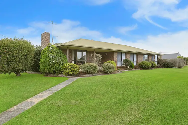 2 Tarrant Street, Cobden VIC 3266