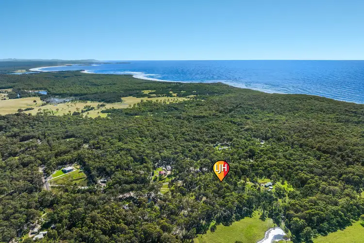 33 Collett Place, Meringo NSW 2537