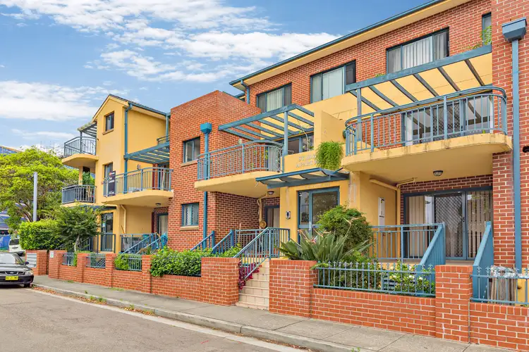 10-12 Belleverde Avenue