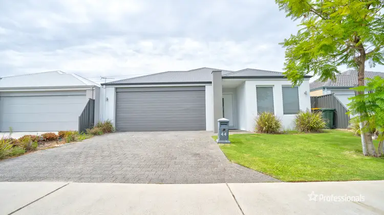 7/4 Plumosa Crescent, Dayton WA 6055