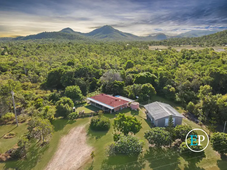 290 Valley Drive, Oak Valley QLD 4811