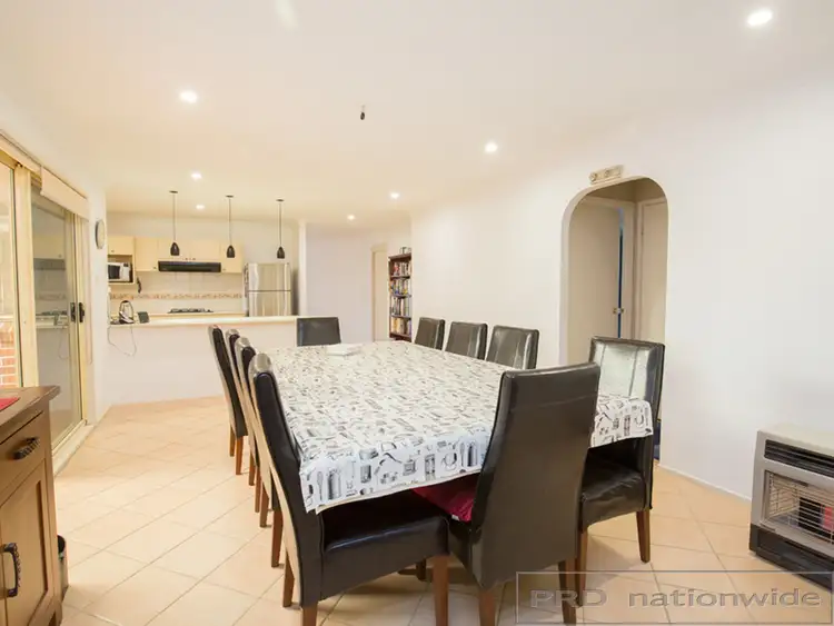 Fifth view of Homely house listing, 2 Appletree Av, Aberglasslyn NSW 2320