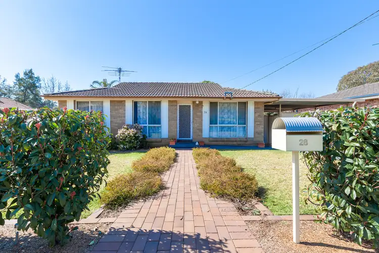 28 Woodland Crescent, Narellan NSW 2567