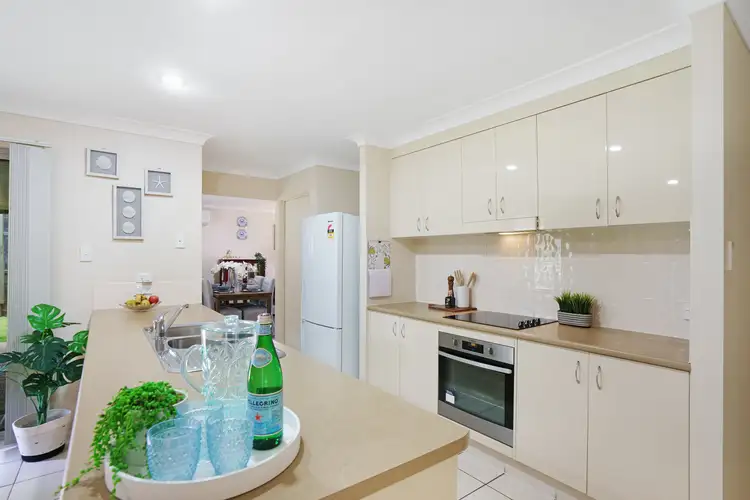 7 Hillary Drive, Warner QLD 4500
