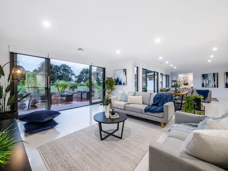 8 Holloway Circuit, Botanic Ridge VIC 3977