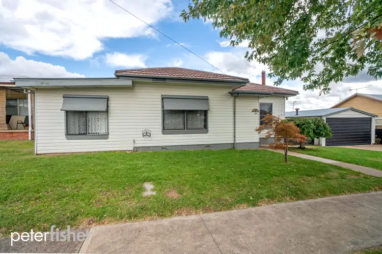 296 Peisley Street, Orange NSW 2800