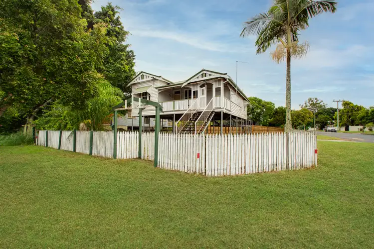 25 Woodford Street, One Mile QLD 4305