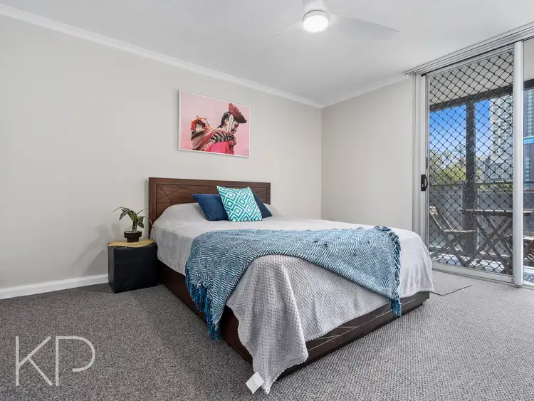 Main view of Homely unit listing, 6/3302 Surfers Paradise Boulevard, Surfers Paradise QLD 4217