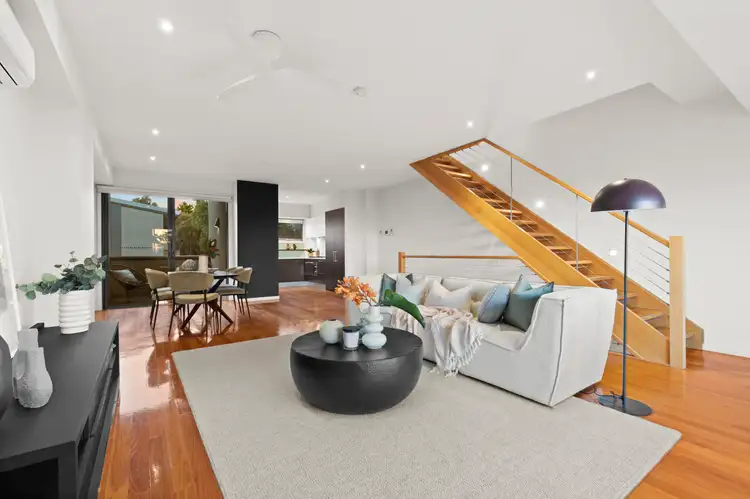 Sixth view of Homely townhouse listing, 7 Silverbanks Grove, Mentone VIC 3194