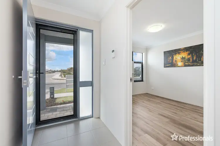 117 Alhambra Parkway, Landsdale WA 6065