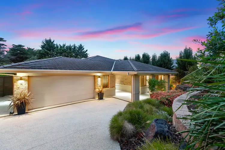 18 Blenheim Place, Frankston South VIC 3199