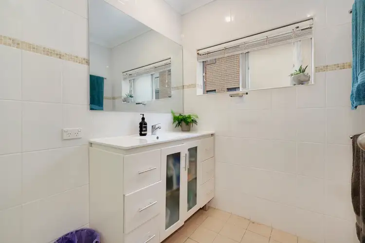 Sixth view of Homely unit listing, 5/17 Stanhill Drive, Surfers Paradise QLD 4217