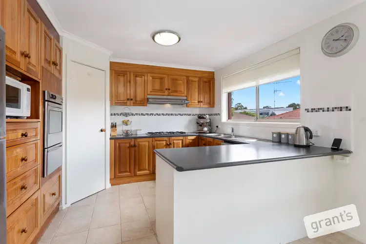 Second view of Homely house listing, 6 Carvey Court, Endeavour Hills VIC 3802