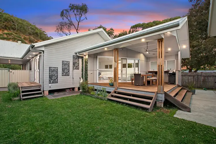 19 Memorial Avenue, Blackwall NSW 2256