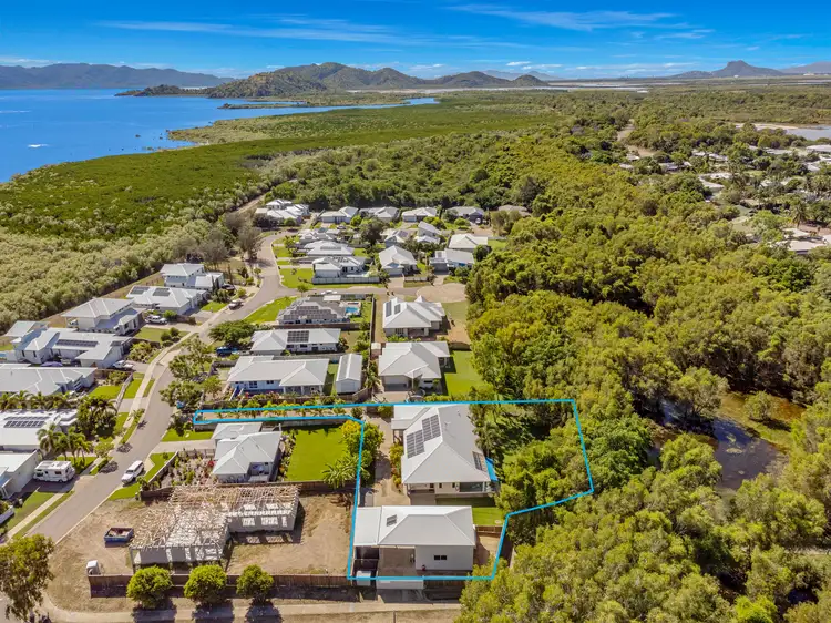385 Garland Road, Bushland Beach QLD 4818