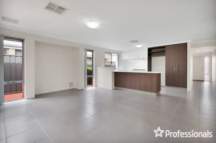 Fourth view of Homely house listing, 6/66 Northwood Loop, Thornlie WA 6108