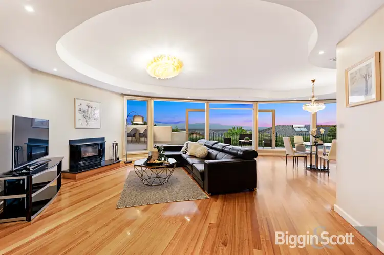 23 Summit Crescent, Glen Waverley VIC 3150