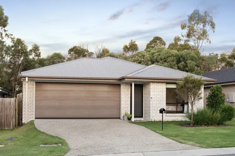 8 John Storey Court, Park Ridge QLD 4125