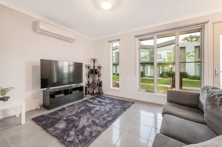 Sixth view of Homely house listing, 8 Pebblebeach Path, Cranbourne VIC 3977