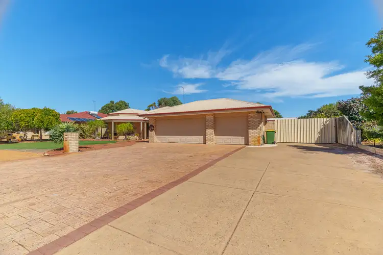 15 Country Road, Pinjarra WA 6208