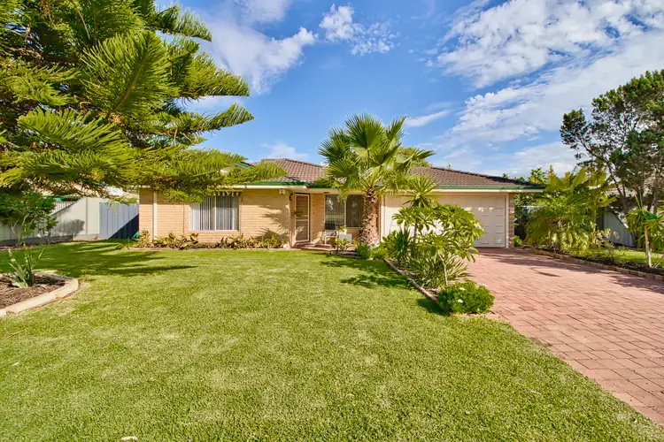 25 Requa Crescent, Warnbro WA 6169