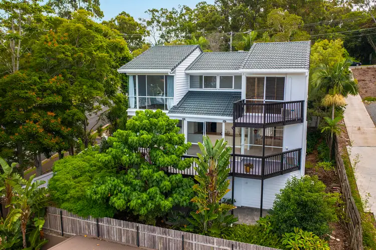 212 Heeb Street, Benowa QLD 4217
