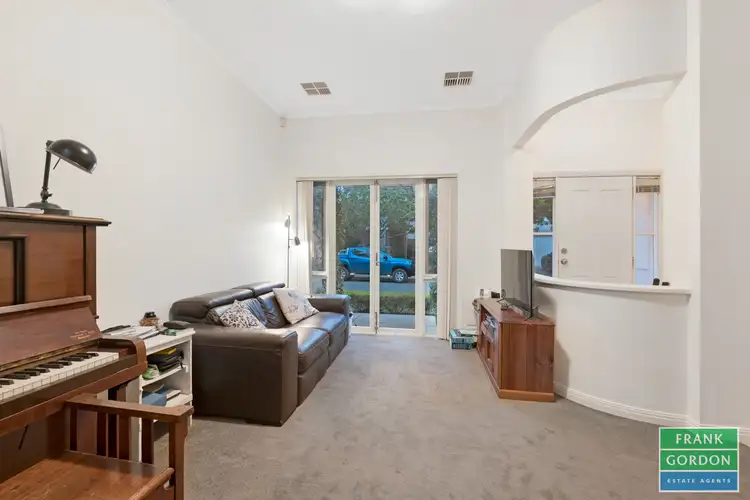 Second view of Homely house listing, 10 Canberra Parade, Port Melbourne VIC 3207