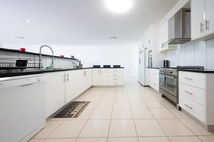 Fifth view of Homely house listing, 30 Gillmartin Drive, Griffith NSW 2680