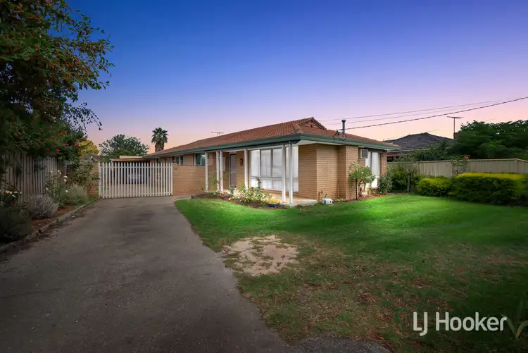 23 Sandra Street, Melton VIC 3337