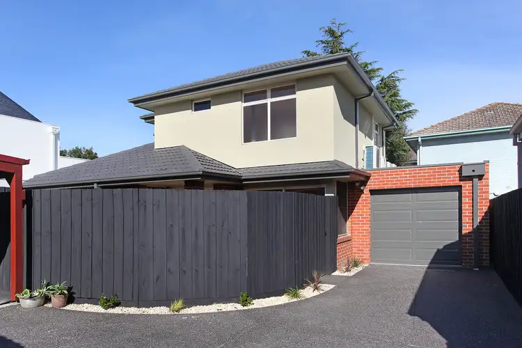2/177 Neerim Road, Carnegie VIC 3163