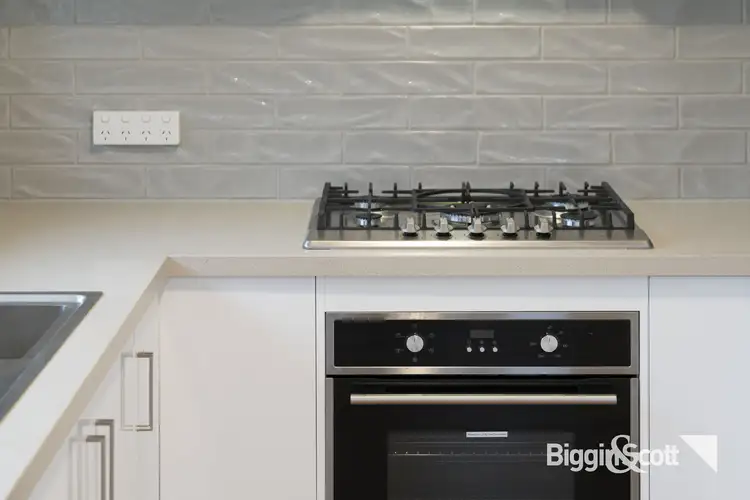 Fifth view of Homely house listing, 2/21 Virgilia Drive, Hoppers Crossing VIC 3029