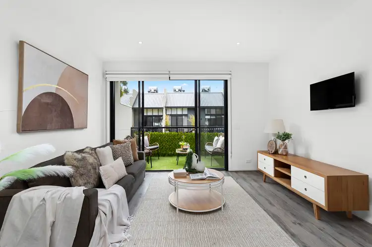 Fourth view of Homely townhouse listing, 10 Central Park Walk, Cheltenham VIC 3192