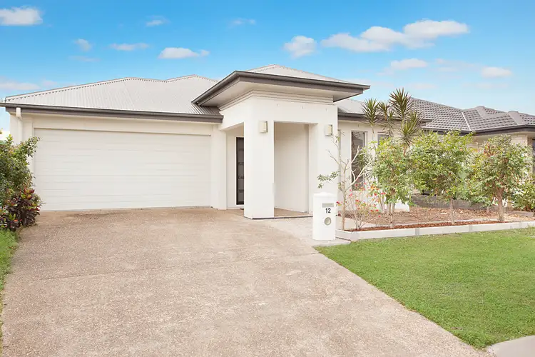 12 Chase Crescent, North Lakes QLD 4509