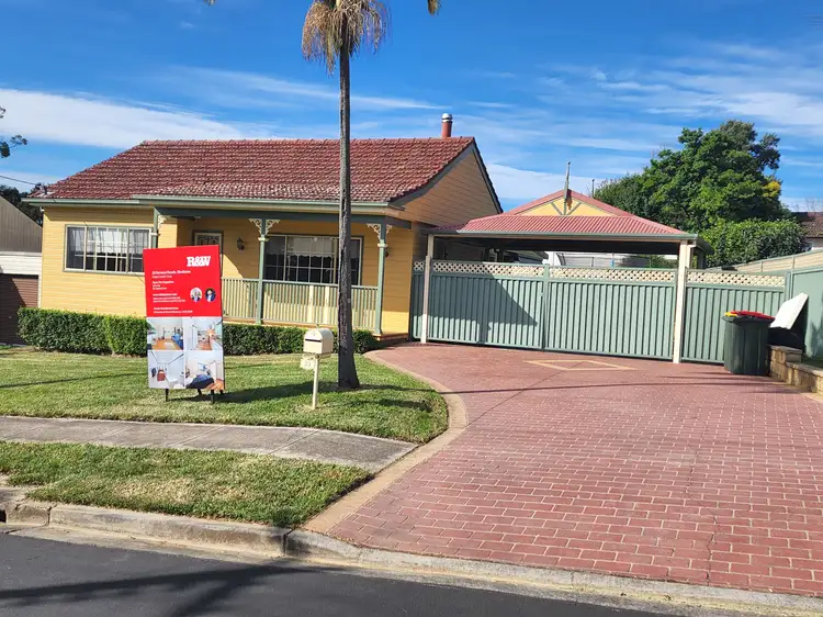 33 Derwent Parade, Blacktown NSW 2148