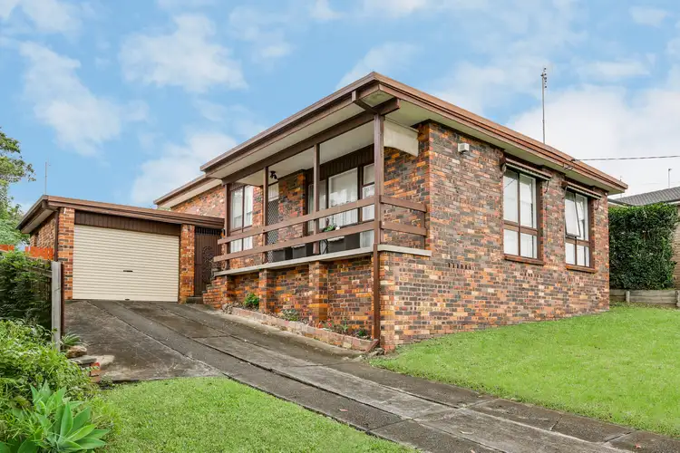 9 Gentles Avenue, Dapto NSW 2530
