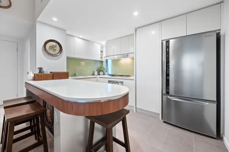 Fourth view of Homely unit listing, 18i/28 Bayview Street, Runaway Bay QLD 4216