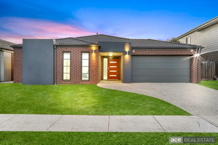 6 Hilderbrand Avenue, Williams Landing VIC 3027