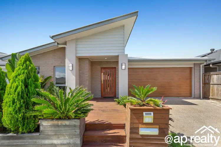 25 Penda Crescent, Pallara QLD 4110