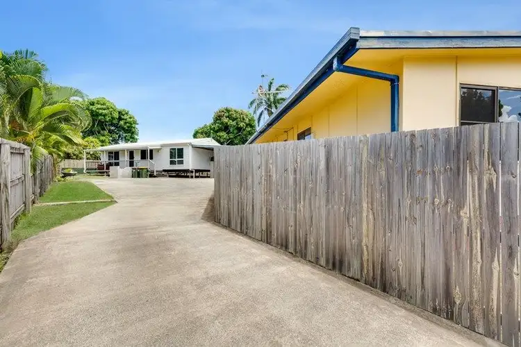 8 & 8A Poincettia Court, Andergrove QLD 4740