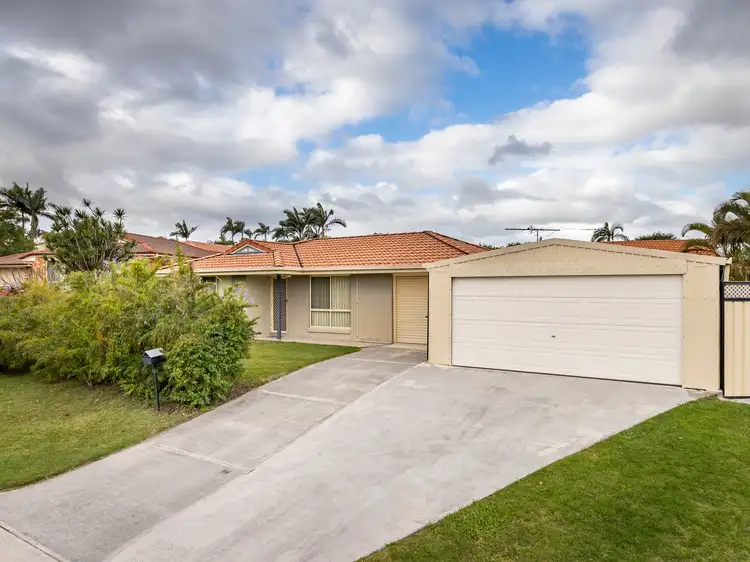 3 Butia Close, Regents Park QLD 4118