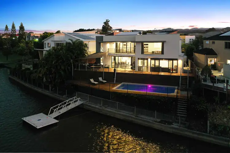 3 Valetta Crescent, Varsity Lakes QLD 4227
